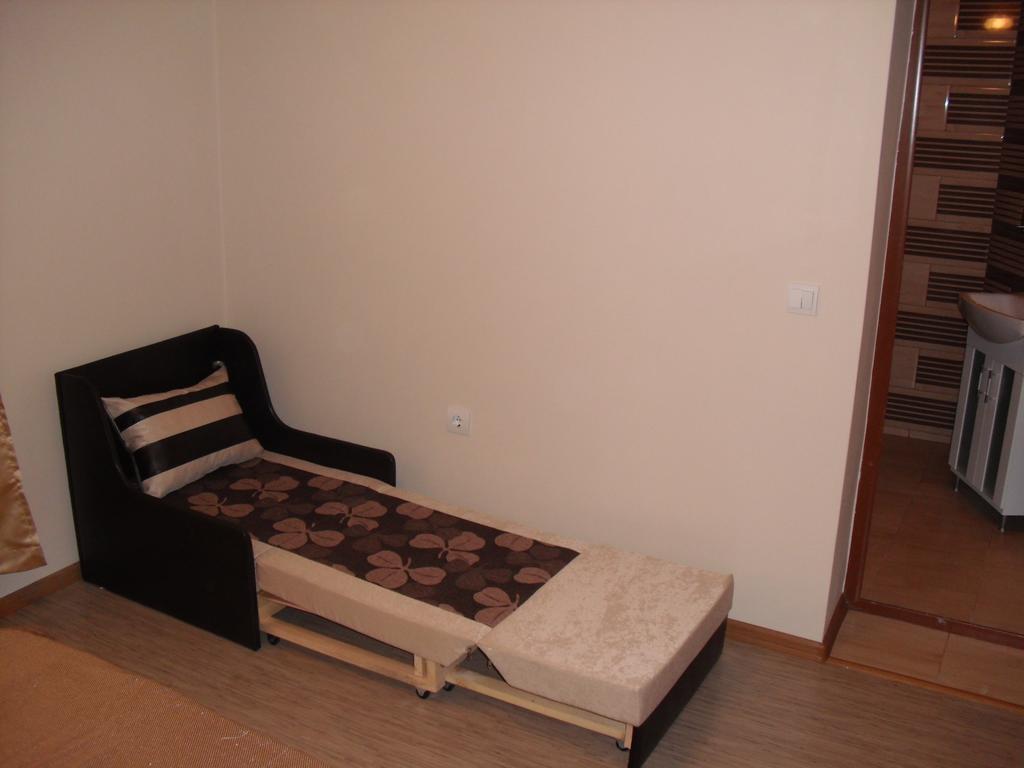 Family Hotel Malibu Chernomorets Eksteriør billede